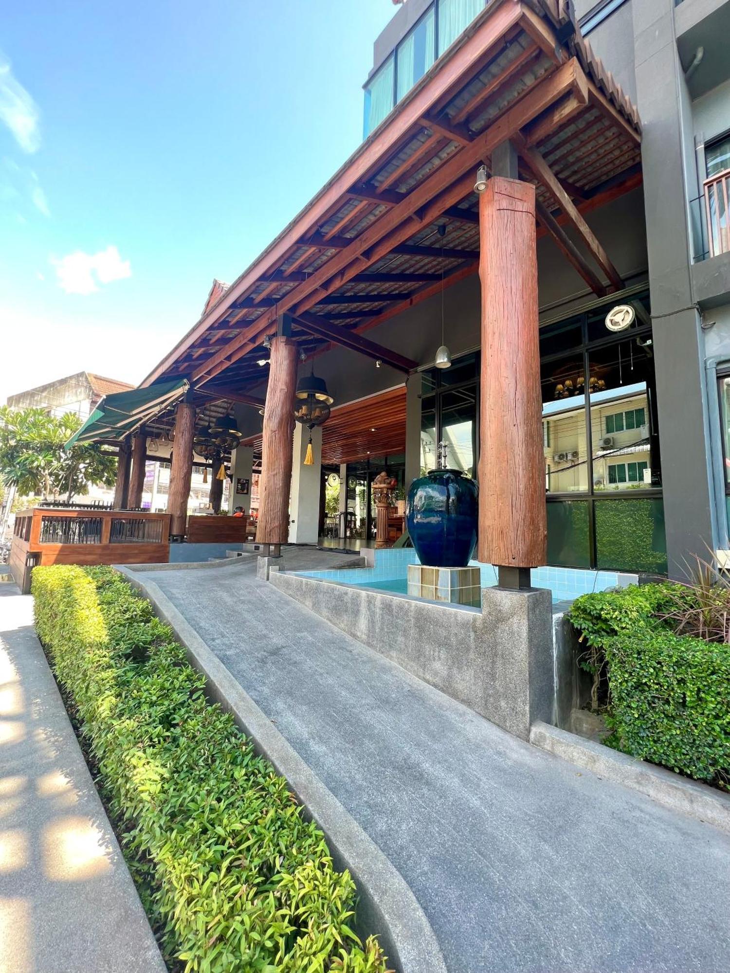 Hotel Le Naview @Prasingh Chiang Mai Esterno foto